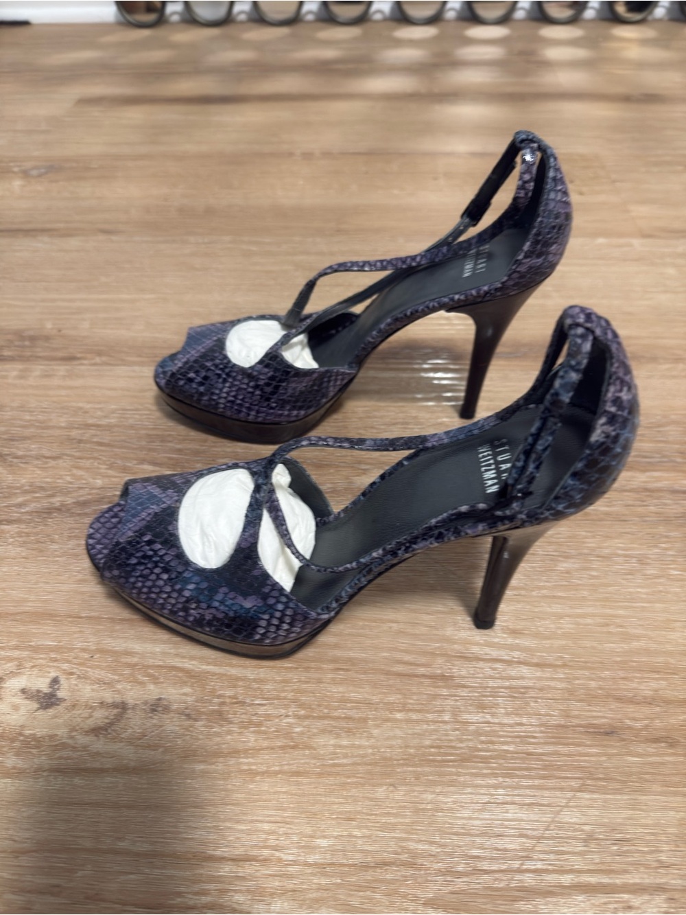 NWOB Stuart Weitzman Purple Snakeskin T-Strap Platform Heels